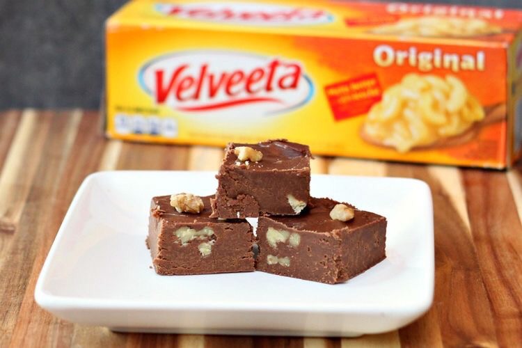 Holiday Recipe~Velvetta Fudge 